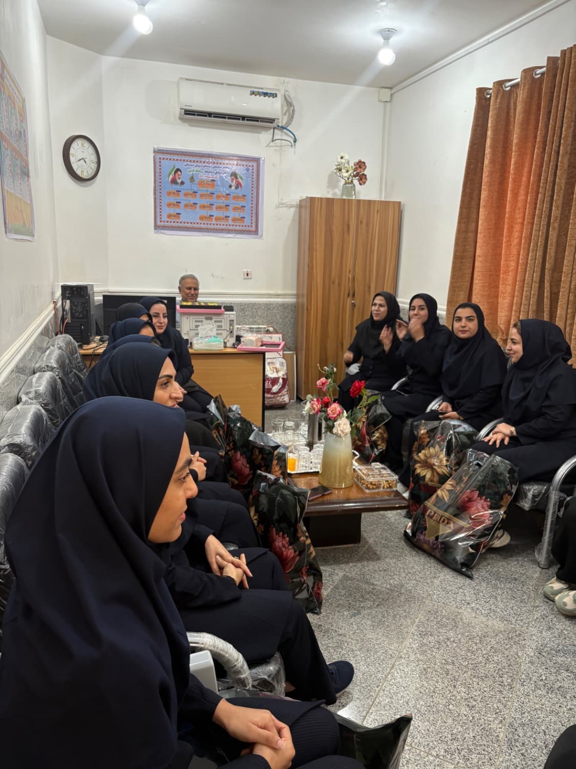 تقدیر از آموزگاران به مناسبت بزرگداشت هفته معلم