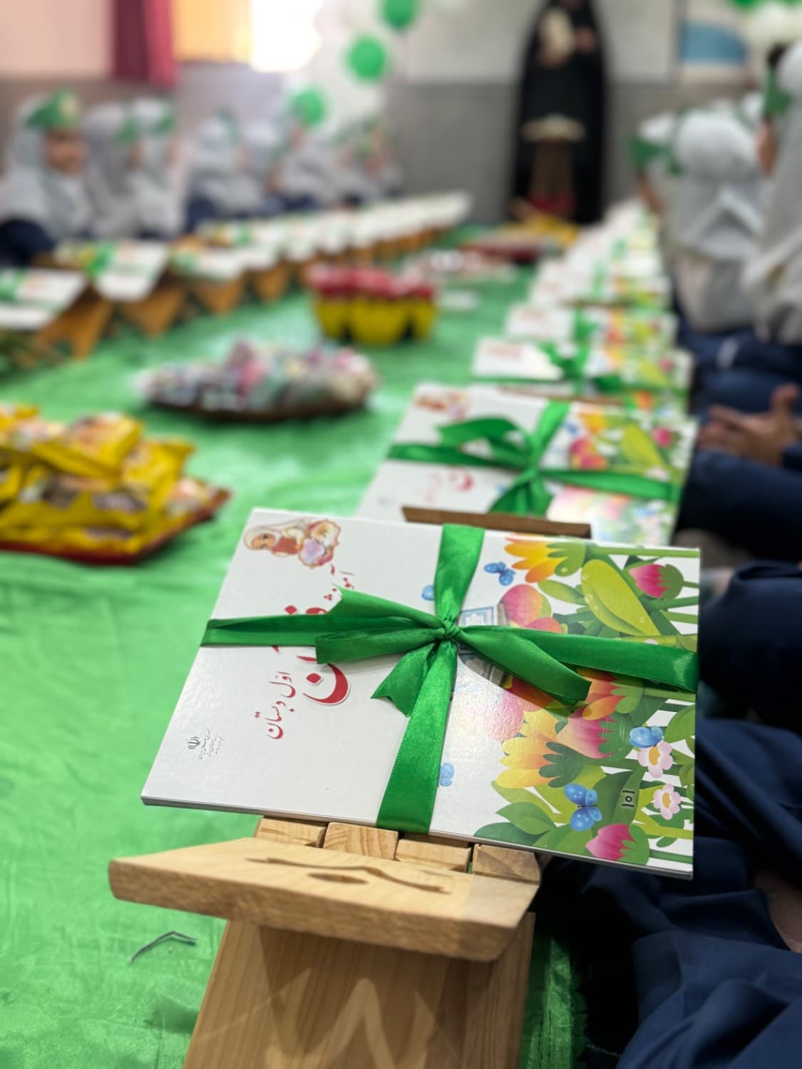 برگزاری جشن قرآن پایه اول سال تحصیلی ۱۴۰۶–۱۴۰۵